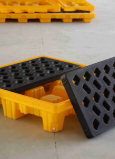 4 Drum Spill Containment Pallet